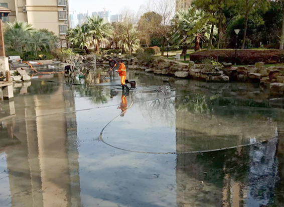 广丰景观池淤泥清理